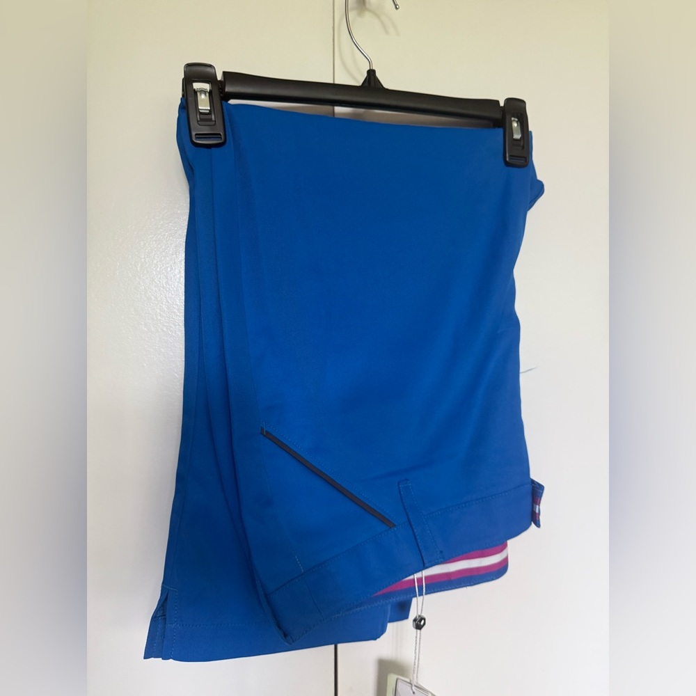 New Callaway cropped golf pants. Opti dry and comfort fit Great color.